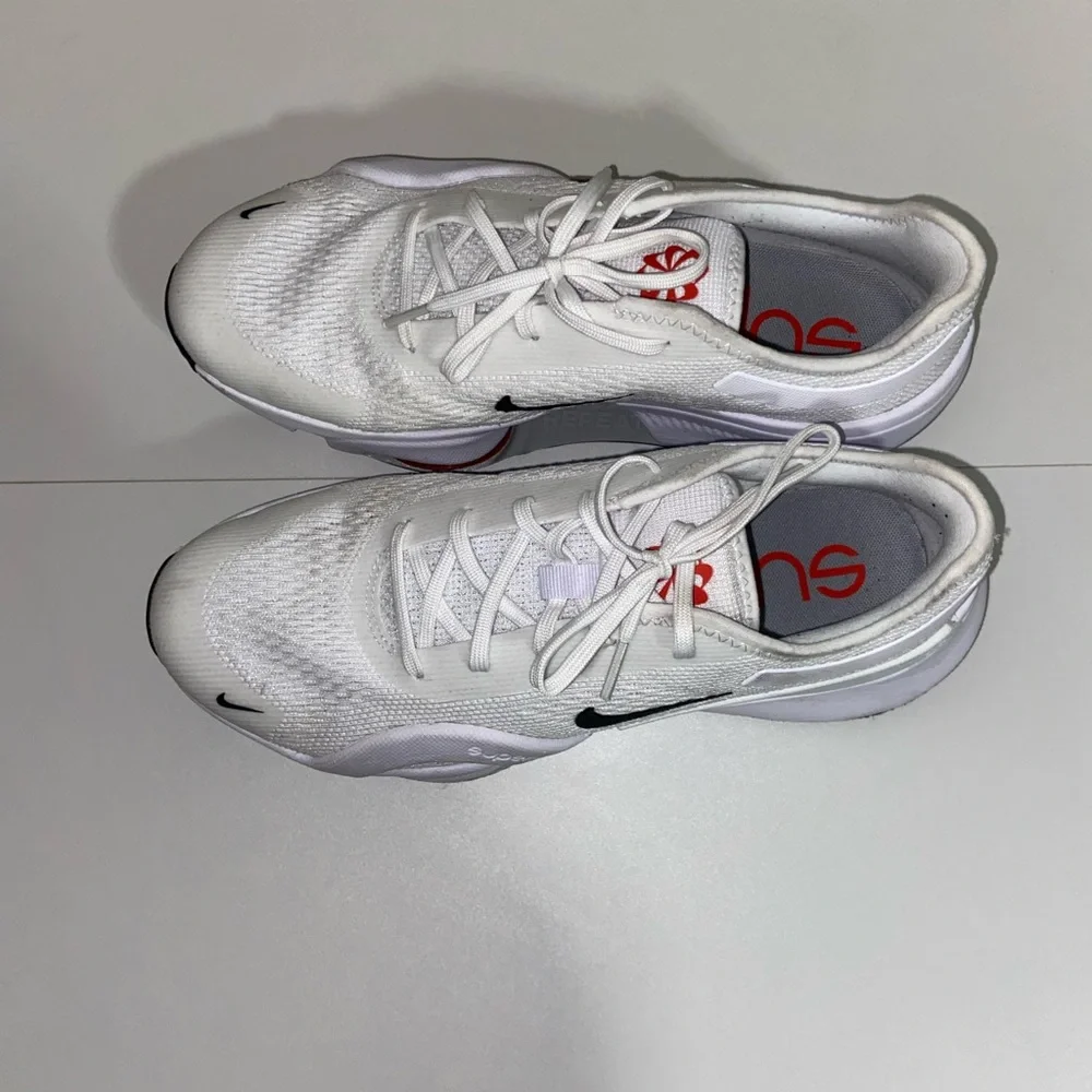 Nike Zoom SuperRep 4 Next Nature Women's Shoes - White and Black - Picture 2 of 4